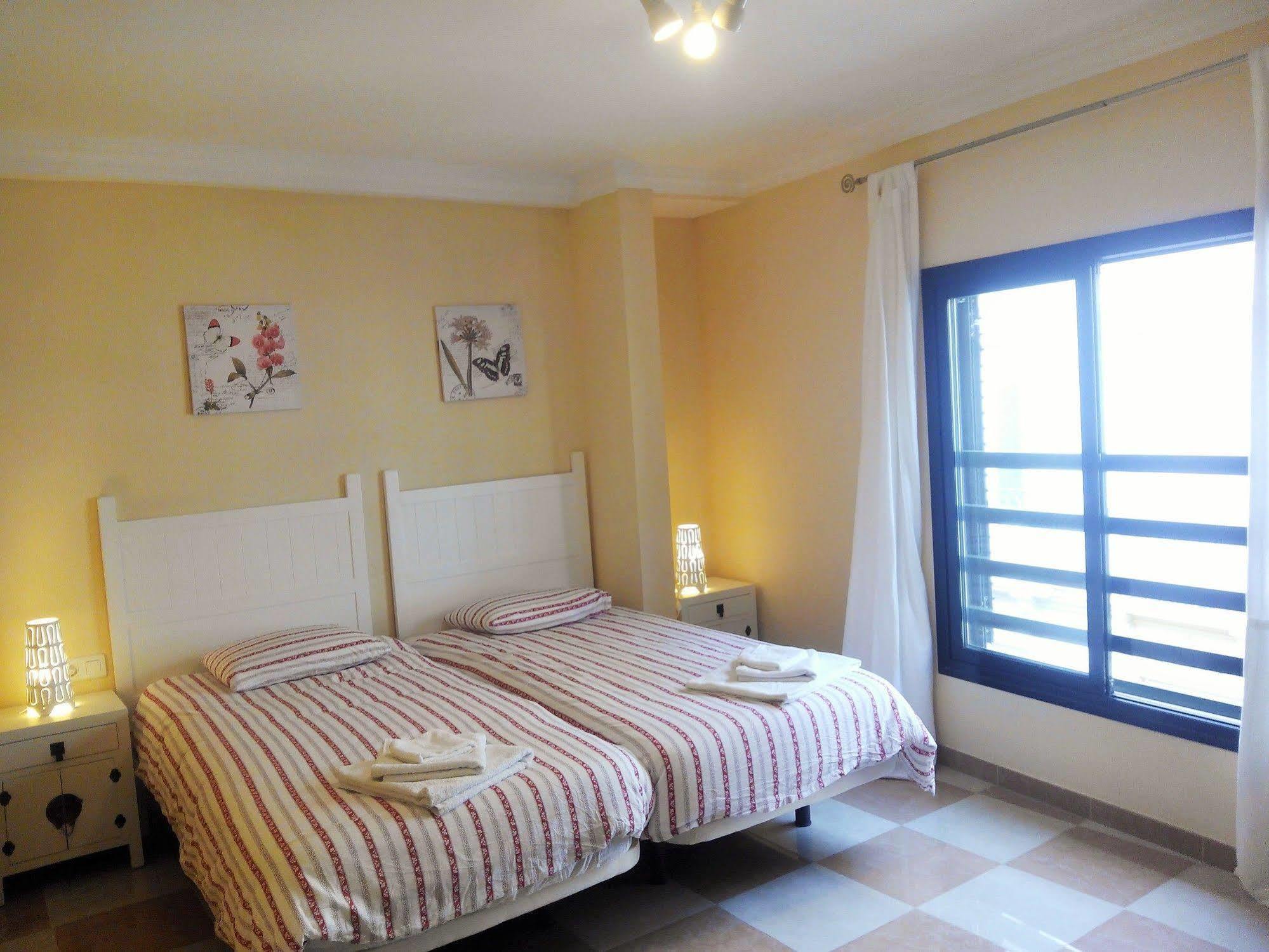 Apartamentos Decada マラガ エクステリア 写真